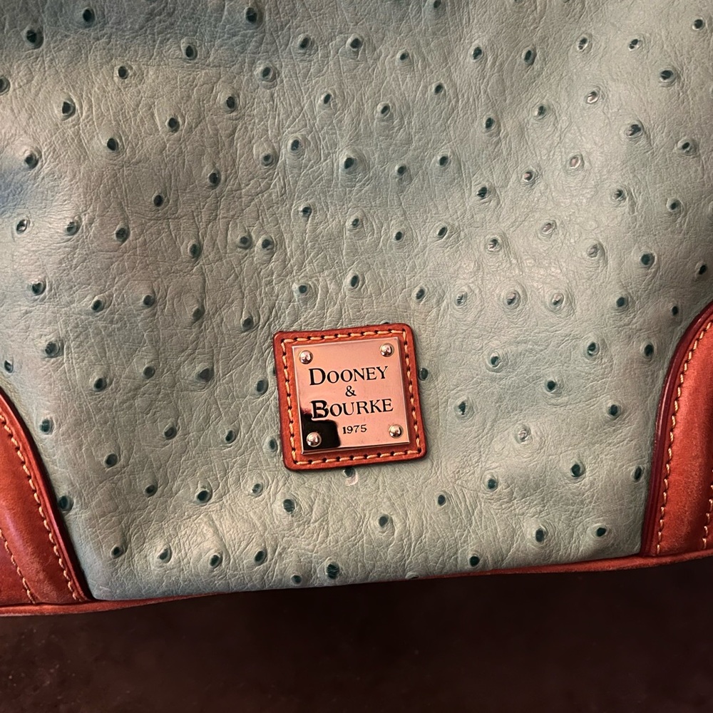 Purse - Picture 2 of 4